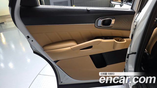 Kia Sorento 2023 — photo 15