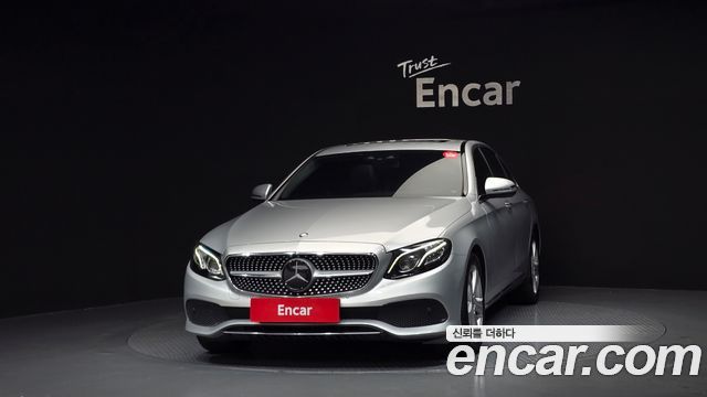 Mercedes-Benz E-Class 2017 — photo 3
