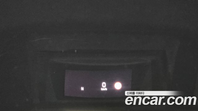 Mercedes-Benz E-Class 2017 — photo 16