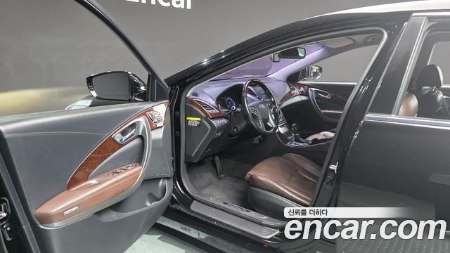 Hyundai Grandeur 2016 — photo 10
