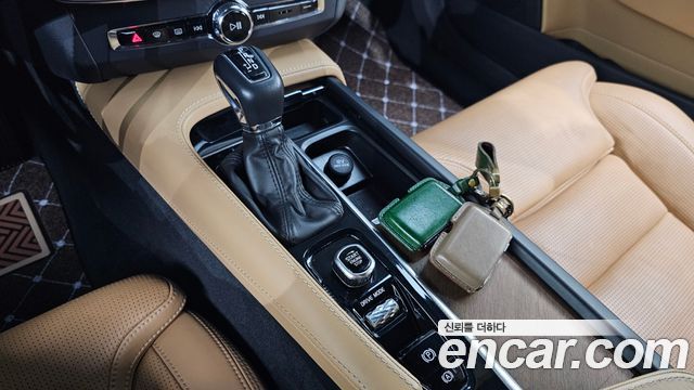 Volvo S90 2019 — photo 12