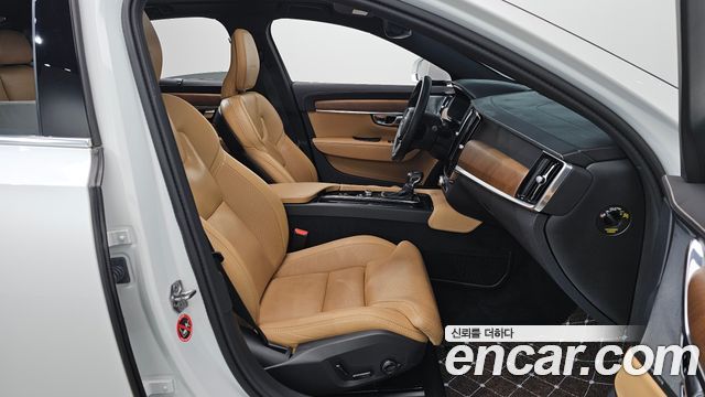Volvo S90 2019 — photo 17