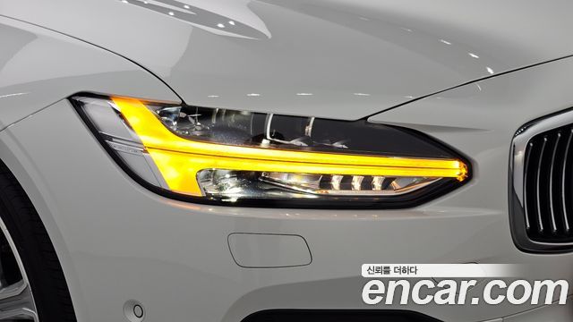 Volvo S90 2019 — photo 8