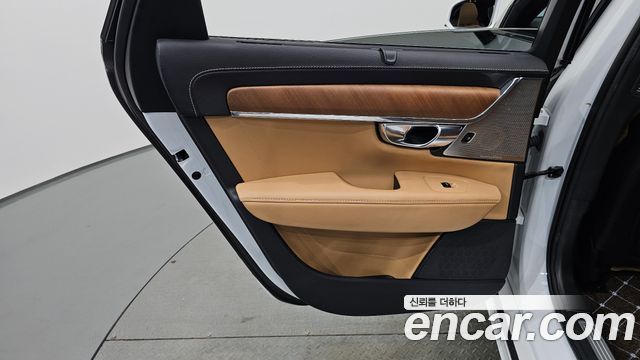 Volvo S90 2019 — photo 15