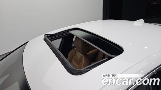 Volvo S90 2019 — photo 34