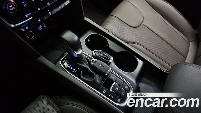 Hyundai Santafe 2019 — photo 12
