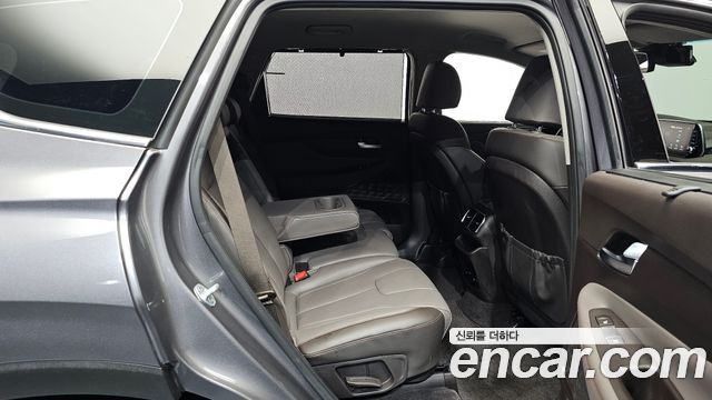 Hyundai Santafe 2019 — photo 17