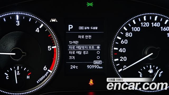 Hyundai Santafe 2019 — photo 24