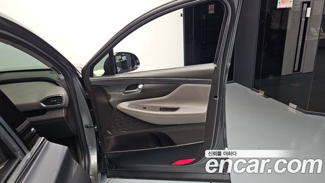 Hyundai Santafe 2019 — photo 14