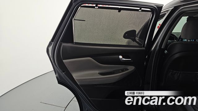 Hyundai Santafe 2019 — photo 15