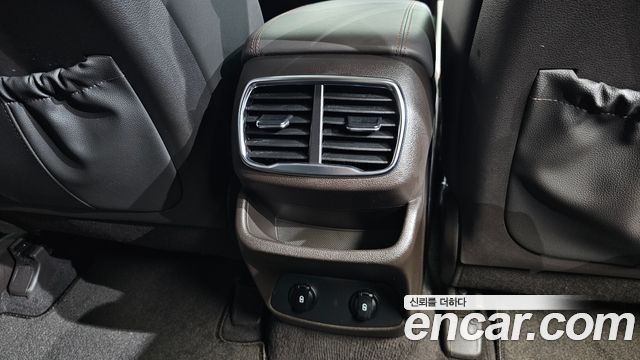 Hyundai Santafe 2019 — photo 30