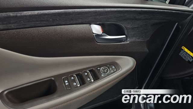 Hyundai Santafe 2019 — photo 32