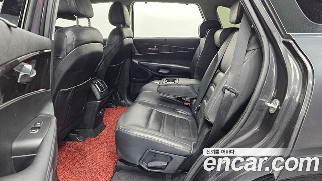 Kia Sorento 2017 — photo 17