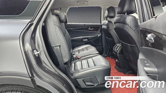 Kia Sorento 2017 — photo 29