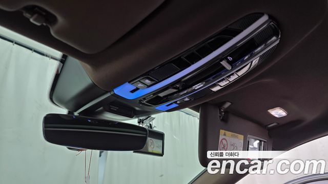 Porsche Cayenne 2021 — photo 25
