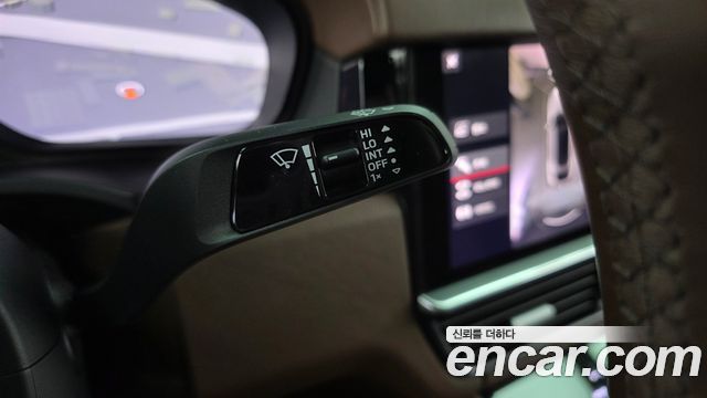 Porsche Cayenne 2021 — photo 29