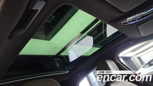 Porsche Cayenne 2021 — photo 30