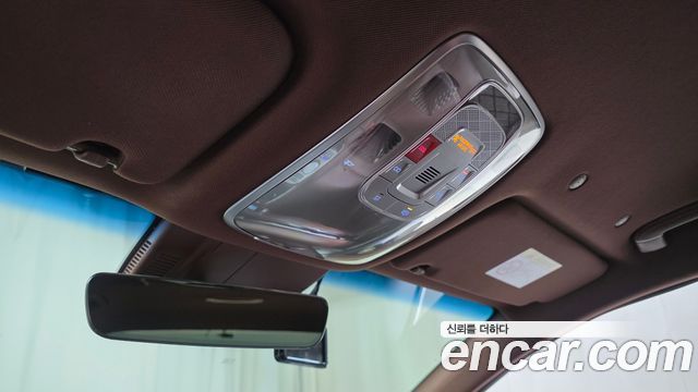 Genesis G90 2022 — photo 24