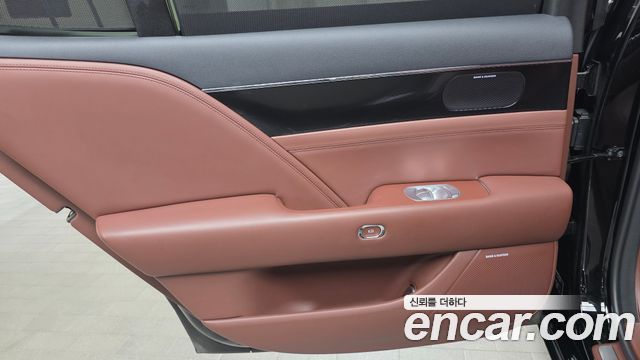 Genesis G90 2022 — photo 15