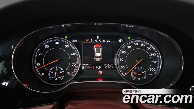 Bentley Bentayga 2019 — photo 11