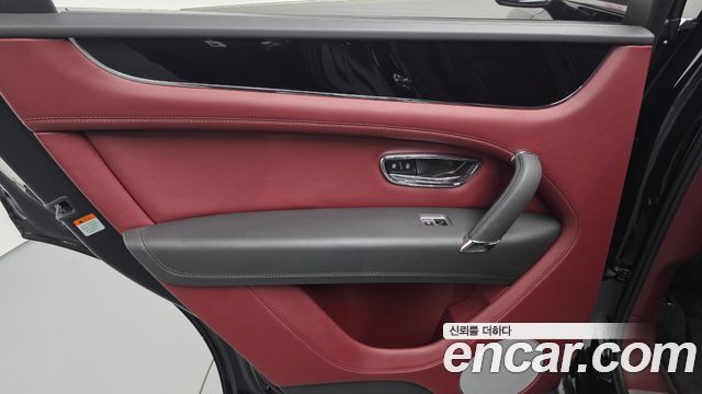 Bentley Bentayga 2019 — photo 15