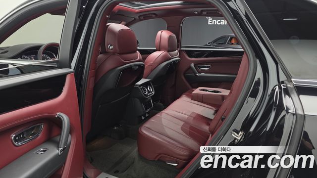 Bentley Bentayga 2019 — photo 16