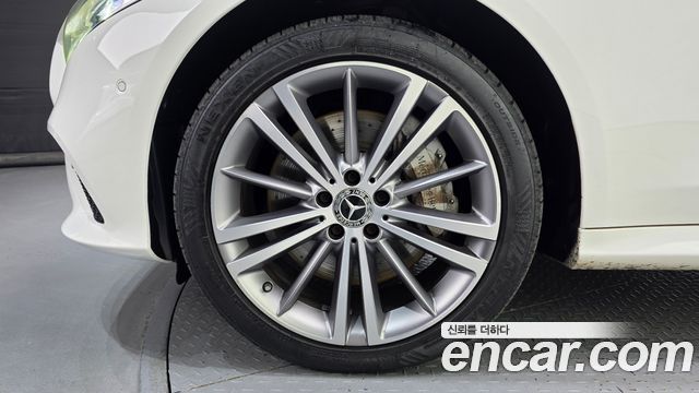 Mercedes-Benz CLS-Class 2019 — photo 5