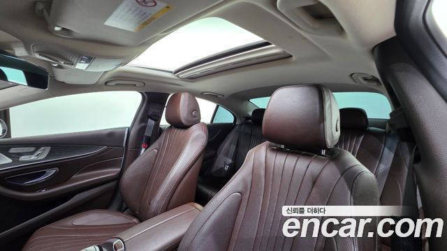 Mercedes-Benz CLS-Class 2019 — photo 12