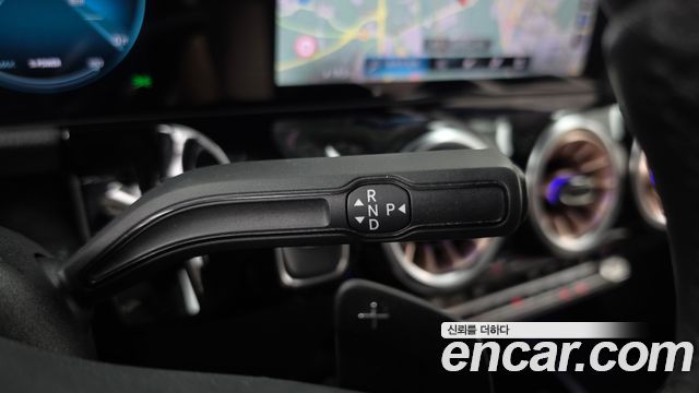 Mercedes-Benz EQA 2021 — photo 12