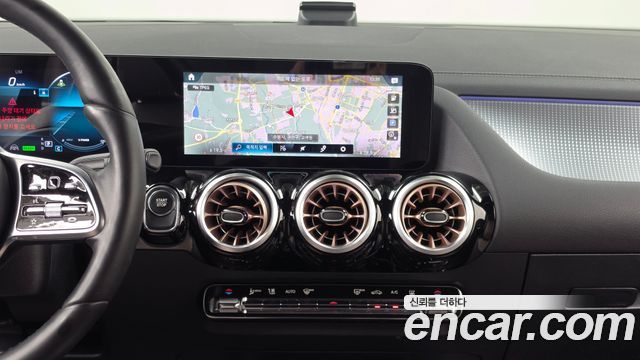 Mercedes-Benz EQA 2021 — photo 20