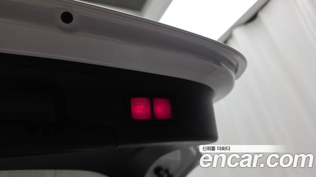 Mercedes-Benz EQA 2021 — photo 24