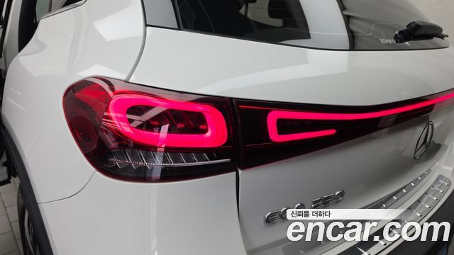 Mercedes-Benz EQA 2021 — photo 9