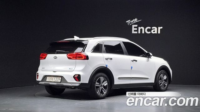 Kia Niro 2020 — photo 2