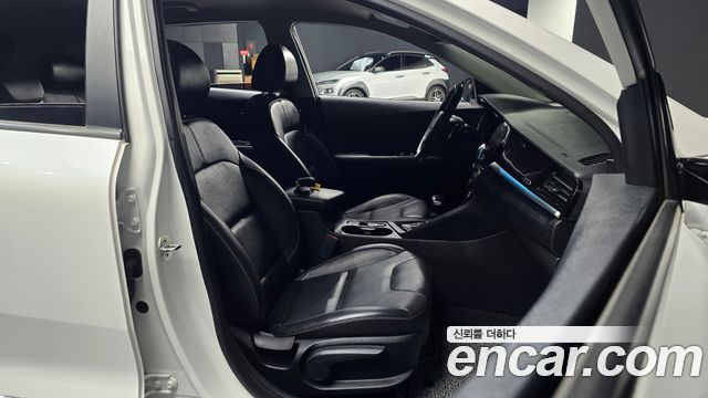 Kia Niro 2020 — photo 13