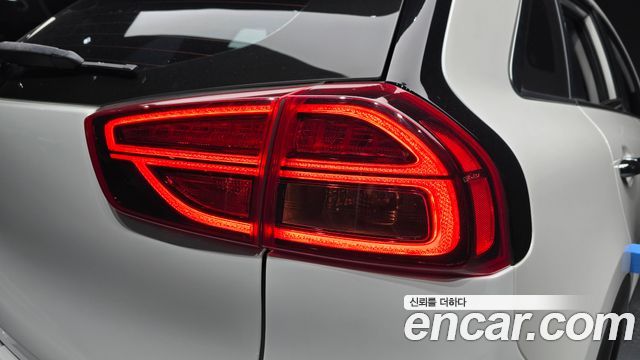 Kia Niro 2020 — photo 9