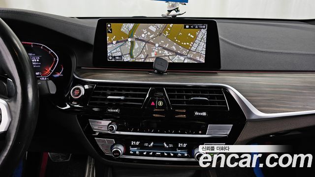 BMW Gran Turismo 2020 — photo 20