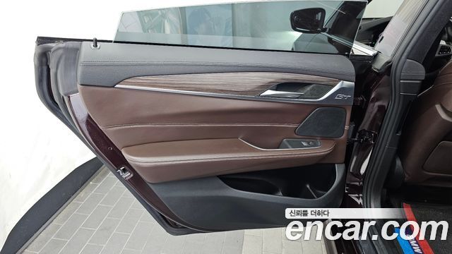 BMW Gran Turismo 2020 — photo 15