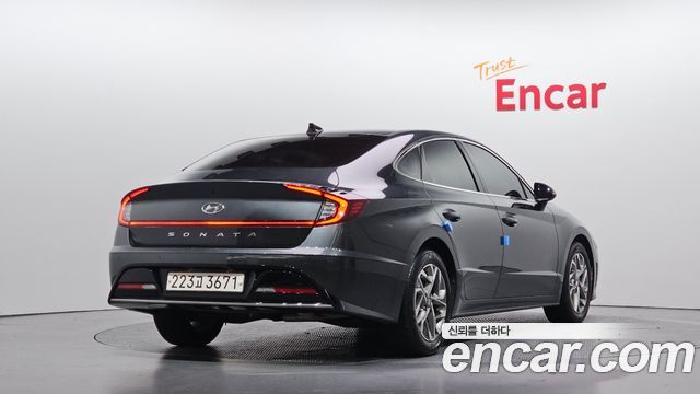 Hyundai Sonata 2022 — photo 2