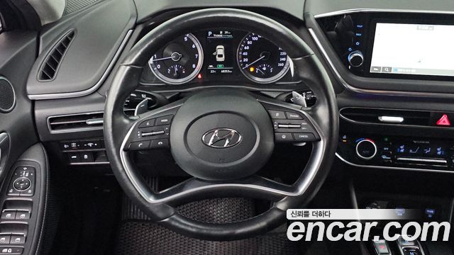 Hyundai Sonata 2022 — photo 13