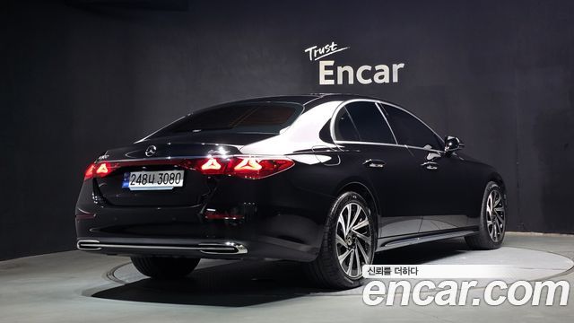 Mercedes-Benz E-Class 2024 — photo 2