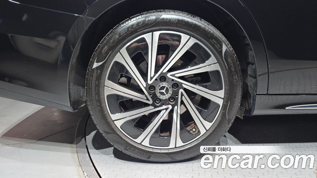 Mercedes-Benz E-Class 2024 — photo 5