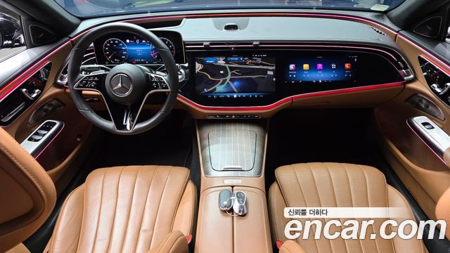 Mercedes-Benz E-Class 2024 — photo 10