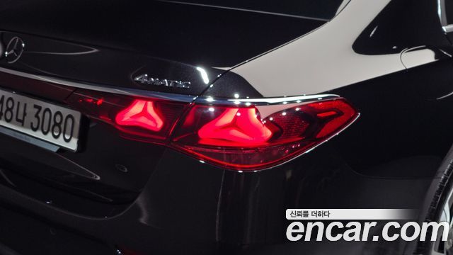 Mercedes-Benz E-Class 2024 — photo 9