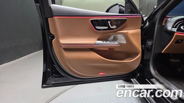 Mercedes-Benz E-Class 2024 — photo 14