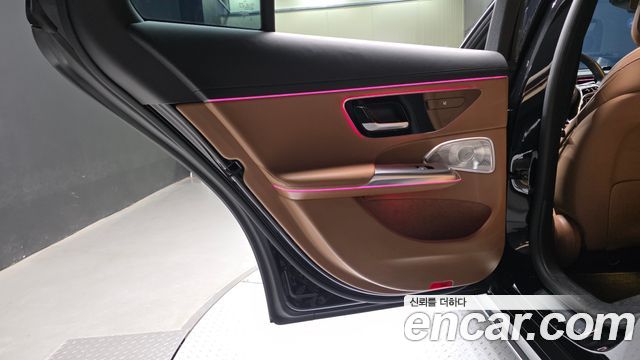 Mercedes-Benz E-Class 2024 — photo 15