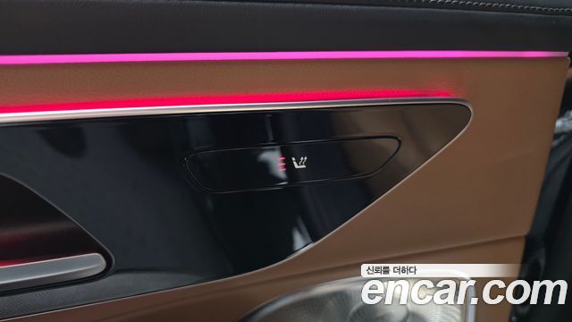 Mercedes-Benz E-Class 2024 — photo 27