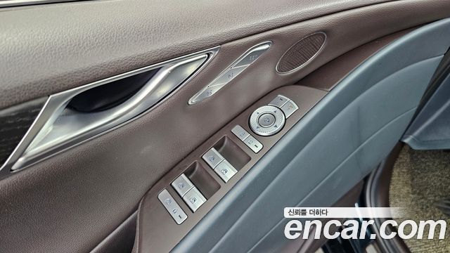 Genesis G80 2021 — photo 29