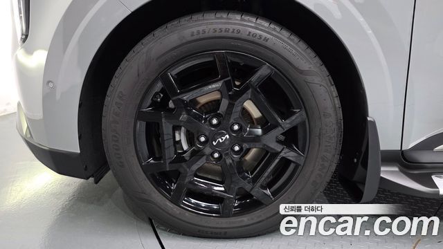 Kia Canival 2025 — photo 5
