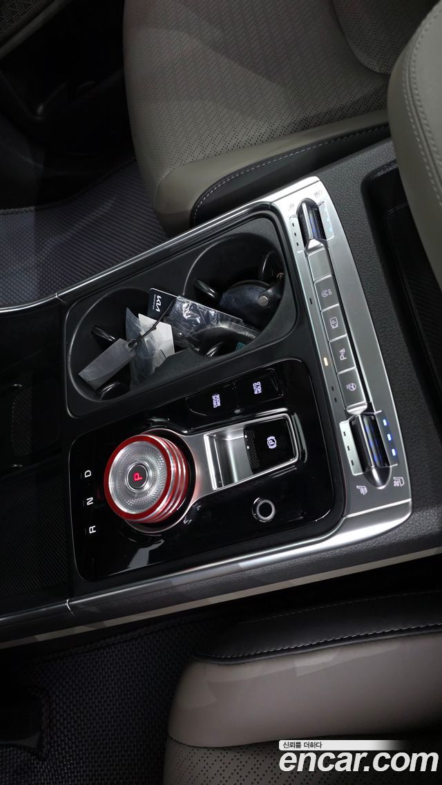Kia Canival 2025 — photo 12