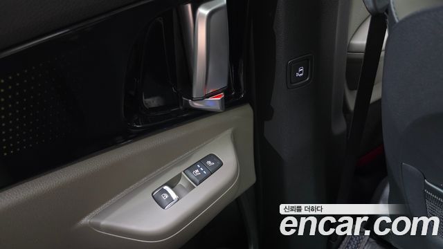 Kia Canival 2025 — photo 23
